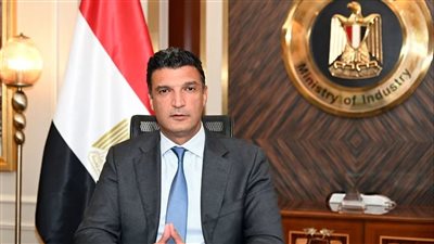وزارة الصناعة تدعو المصانع المتعثرة للتسجيل بمنظومة دعم المصنعين والاستفادة من صندوق إعادة الهيكلة