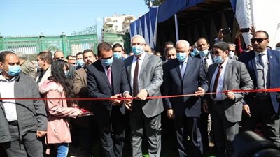 رئيس البنك الزراعي المصري يفتتح معرض زهور الربيع الـ89 بحديقة الأورمان بالجيزة