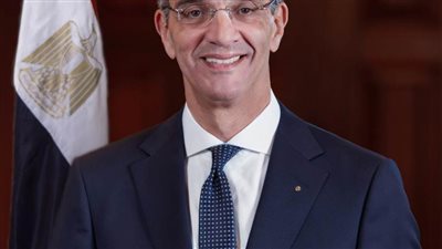 وزير الاتصالات يرأس وفد مصر المشارك فى المؤتمر العالمى للهواتف المحمولة ببرشلونة