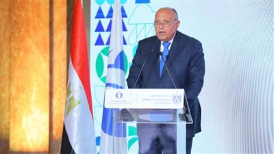 شكري نسعى لترجمة التعاون بين مصر والبنك الأوروبي لإعادة الإعمار والتنمية لواقع عملي ملموس