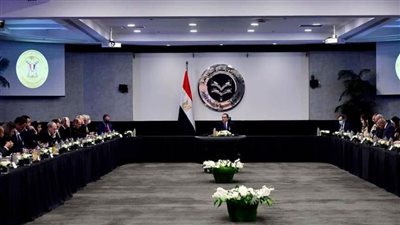 مدبولي: مصر تتطلع لجذب المزيد من الاستثمارات الفرنسية لاسيما توطين صناعة السيارات الكهربائية