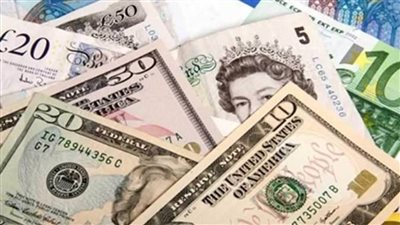 انخفاض أسعار العملات الأجنبية أمام الجنيه في تعاملات اليوم الاثنين