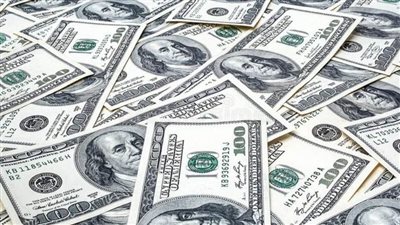 انتعاش الدولار مع استعداد بنك الاحتياطي الفيدرالي لتصعيد محاربة التضخم