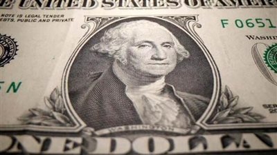 مؤشر الدولار يرتفع إلى 100 لأول مرة منذ عامين
