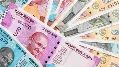 ارتفاع الروبية الهندية مقابل الدولار