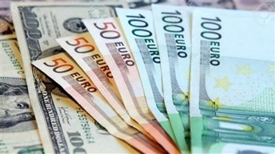  اليورو يتراجع مقابل الدولار.. وترقب للتضخم الحاد في أمريكا