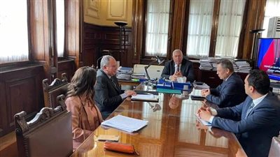 وزير الزراعة يبحث الانتهاء من استصلاح 180 ألف فدان وإنشاء مصنع السكر بالمنيا
