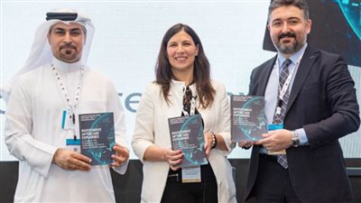 دبي لتنمية الاستثمار تطلق كتاب 