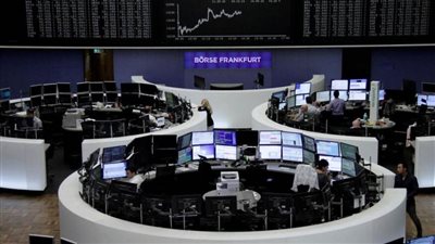 الأسهم الأوروبية تغلق تعاملات اليوم على أدني مستوى خلال شهر