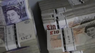 الجنيه الإسترليني يرتفع من أدنى مستوى في 21 شهرًا مقابل الدولار