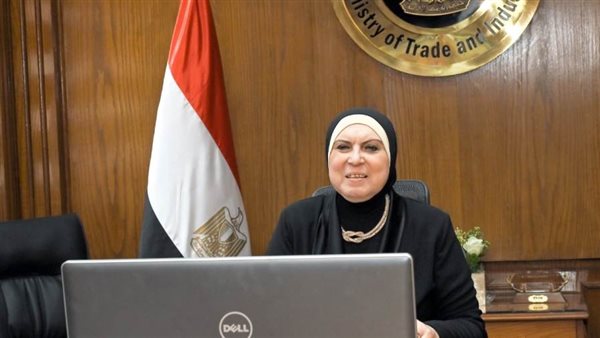نيفين جامع وزيرة