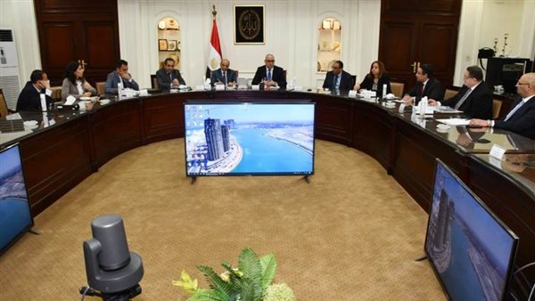 وزيرا الإسكان والعدل