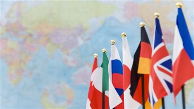 قادة مجموعة السبع يتعهدون بمزيد من العزلة الاقتصادية لروسيا