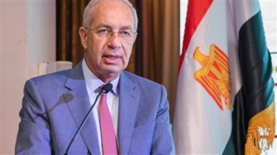 رئيس اقتصادية قناة السويس: الدولة تبذل جهودا كبيرة لاستقطاب استثمارات مشروعات إنتاج الوقود الأخضر