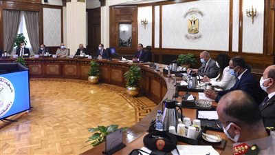 رئيس الوزراء يتابع الموقف التنفيذي لأعمال المرحلة الأولى من مبادرة 