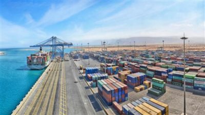 اقتصادية قناة السويس توقع 6 مذكرات تفاهم لمشروعات الهيدروجين الأخضر بالسخنة