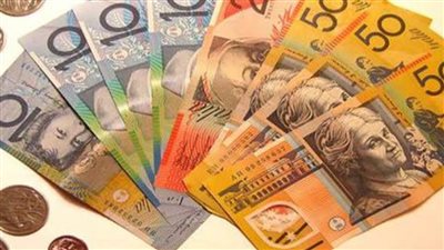 قفزة بالدولار الأسترالي متعافيا من أدنى مستوى منذ عامين