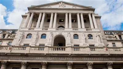 تقارير: تداول الذهب في بنك إنجلترا بخصم نادر يشير إلى عمليات بيع