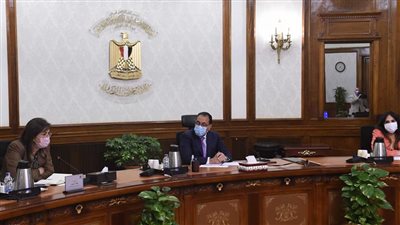 رئيس الوزراء يتابع جهود صندوق مصر السيادي في جذب الاستثمارات بالقطاعات المختلفة
