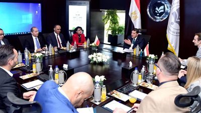 رئيس هيئة الاستثمار يبحث فرص التعاون الاستثماري مع كبرى الشركات البولندية