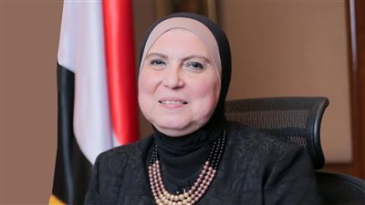 وزيرة التجارة تصدر قرارا بتشكيل لجنة اشتراطات منح التراخيص بهيئة التنمية الصناعية