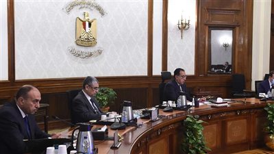 رئيس الوزراء يتابع الخطط الاستراتيجية لاستخراج خام الفوسفات وتعظيم الإنتاج