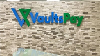 تعاون بين VaultsPay وWibmo لإطلاق منصة البطاقات المدفوعة مسبقا