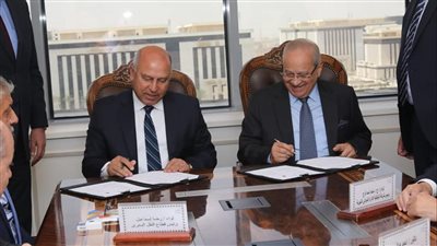 تعاون بين النقل والوطنية لإدارة الموانئ لإنشاء محطتي الصب غير النظيف بميناء الدخيلة