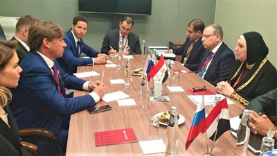وزيرة التجارة تبحث مع شركات روسية فرص الاستثمار فى المنطقة الصناعية الروسية بقناة السويس