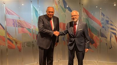 وزير الخارجية يؤكد أهمية مواصلة تعزيز التعاون بين مصر والبنك الأوروبي للاستثمار