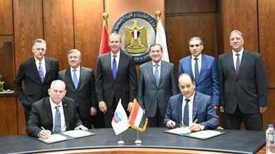 توقيع مذكرة تفاهم مع شيفرون الأمريكية بشأن نقل غاز شرق المتوسط عبر مصر
