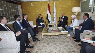بنك الاستثمار الأوروبي: مصر تشهد نهضة كبيرة.. ونهتم بتعزيز التعاون بقطاع النقل المستدام