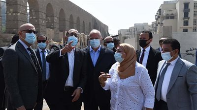 مدبولي يوجه بإسراع معدلات تنفيذ مشروع تطوير منطقة سور مجرى العيون