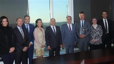 وزير النقل يشهد توقيع اتفاقيتين في مجال النقل البحري