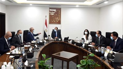 مدبولي يتابع دراسة وتقييم الأثر المروري لمقترحات ربط القاهرة الخديوية بالمحاور الجديدة