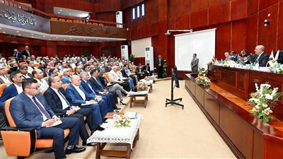 وزير الإسكان يؤكد ضرورة تطوير الموارد وحسن استغلال الأصول وتشجيع الاستثمار