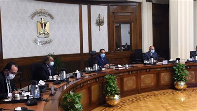 رئيس الوزراء للمحافظين: متابعة تنفيذ إجراءات ترشيد استهلاك الكهرباء مسئوليتكم بصورة كاملة