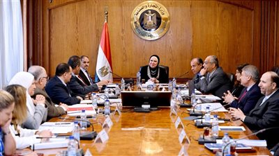 وزيرة الصناعة:حريصون على إعداد جيل من الشباب المؤهل للعمل في مجال التجارة الخارجية