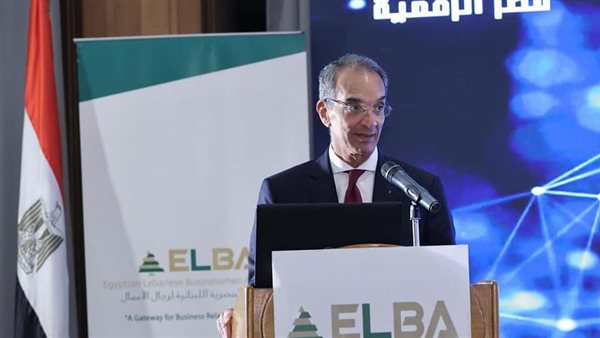 عمرو طلعت وزير الاتصالات