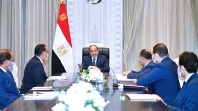 الرئيس السيسي يتابع مؤشرات أداء السياسة المالية للدولة