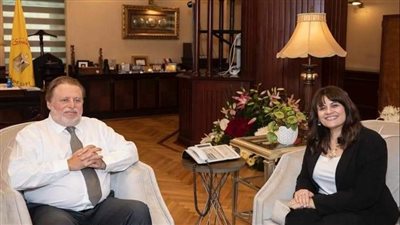 محافظ البنك المركزي يبحث مع وزيرة الهجرة التعاون لتقديم تيسيرات للمصريين بالخارج