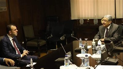 وزير الكهرباء يبحث مع رئيس شركة k&k  الإماراتية تعزيز التعاون وزيادة فرص الاستثمار في مصر