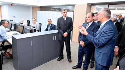 وزير التجارة يفتتح أحدث معمل لفحص المحركات الكهربائية بهيئة الرقابة على الصادرات