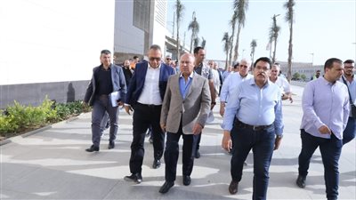 وزير النقل يشدد على إنهاء أعمال إنشاء مشروع المونوريل بنطاق العاصمة