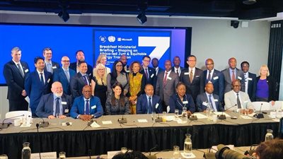 وزيرة التعاون الدولي تُشارك في المائدة المستديرة حول الطاقة المستدامة في أفريقيا