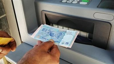 الدينار التونسي يسجل تراجع قياسي مقابل الدولار