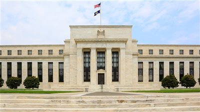 توقعات بتباطؤ الاقتصاد الأمريكي بنسبة 2.6%