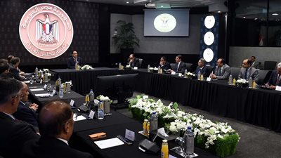 مدبولي: توطين الصناعة ومشروعات الطاقة المتجددة والاتصالات على رأس أولوياتنا