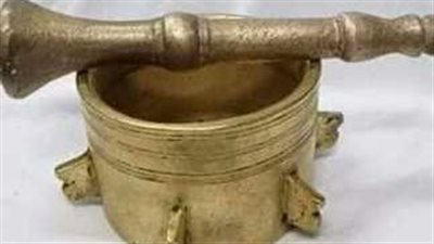 هوس الانتيكات.. هون جدتك النحاس بـ«نص مليون» جنيه وبيدخل المزاد