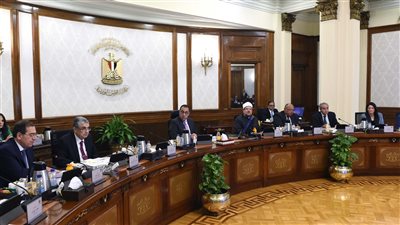 أبرزها رفع الحد الأدنى للأجور والعلاوة.. 4 قرارات تسعد المصريين